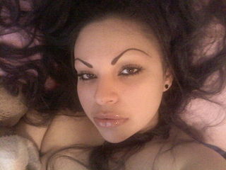 1 HOT CHICANA