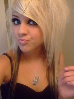 nicole2fe0c9