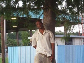 new orleans blk man thats well hung